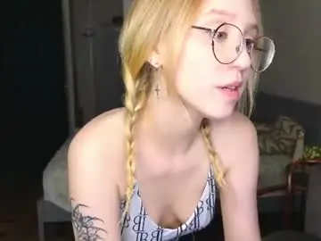 Amiramoral  live sex cam