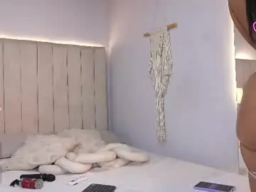 Ashley_beaomunt  live sex cam