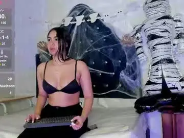 Chloe_moon01  live sex cam