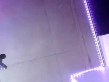 Emmarosebvip  live sex cam