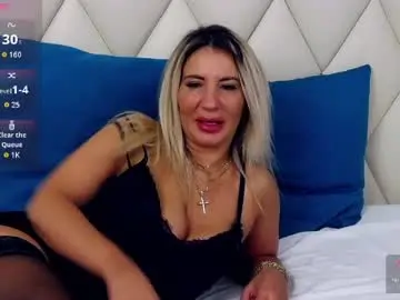 Ginabear  live sex cam