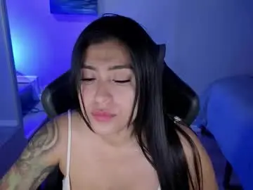 Julyclb  live sex cam