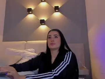 Laravillalobos  live sex cam