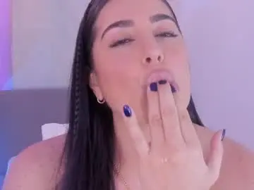 Laravillalobos  live sex cam