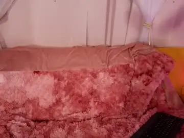 Mikascarlet  live sex cam