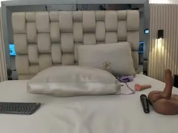 Noah_pariss  live sex cam