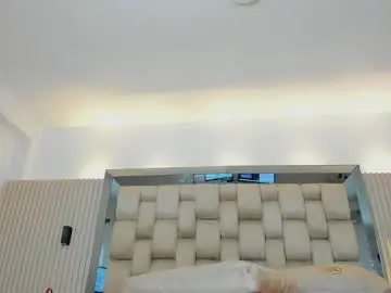 Noah_pariss  live sex cam
