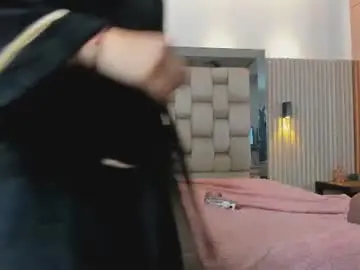 Noah_pariss  live sex cam