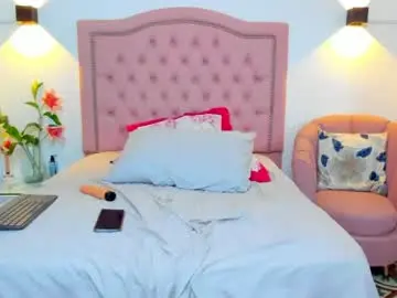 Paulinavera  live sex cam