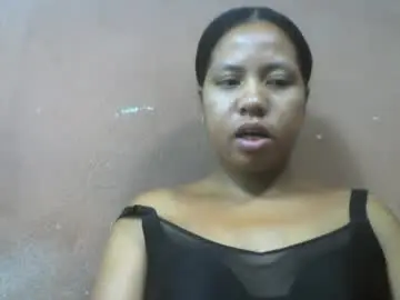 Tharcialy  live sex cam