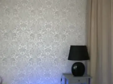Crystall_bliss  live sex cam