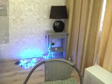 Crystall_bliss  live sex cam