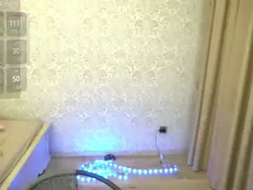 Crystall_bliss  live sex cam
