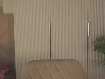 Kissiekat  live sex cam