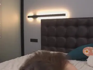 Kissiekat  live sex cam