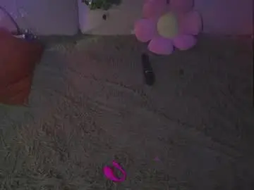 Kissiekat  live sex cam