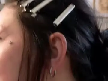 Louieserfass  live sex cam