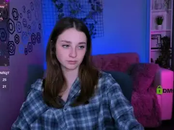 Naomi_pratt  live sex cam