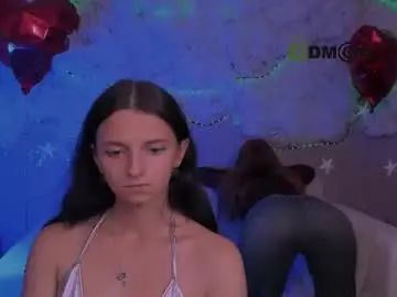 Naomi_pratt  live sex cam