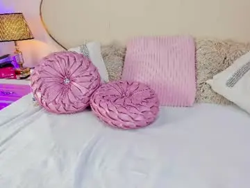 Rubycrox  live sex cam