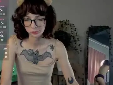 Runaashen  live sex cam