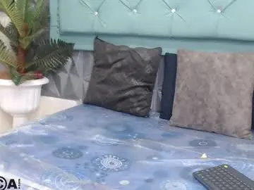 Sheyla__ebony  live sex cam