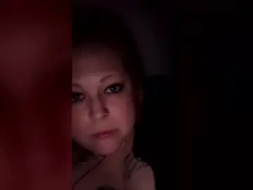 Shylilredhead69  live sex cam