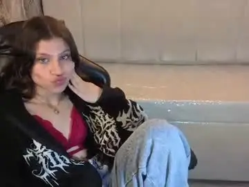 Blonde_doll_v  live sex cam