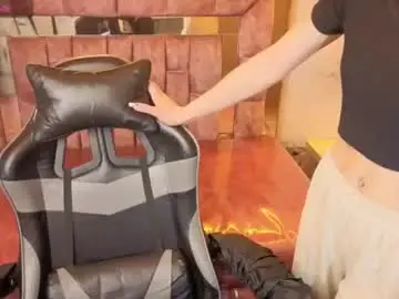 Blonde_doll_v  live sex cam