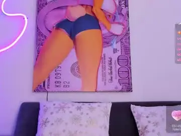 Cmila0713  live sex cam