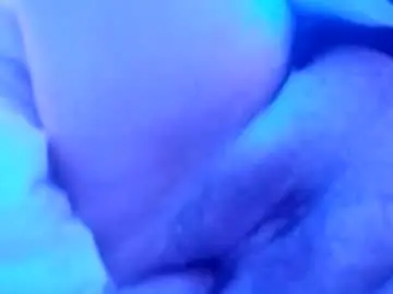 Danniboi84  live sex cam