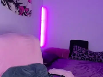 Dollmeow  live sex cam