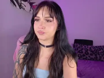 Dollmeow  live sex cam