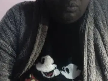 Hornybigtitts  live sex cam