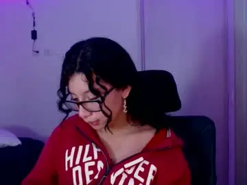 Ivonny111  live sex cam