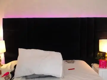 Lailastilwills  live sex cam