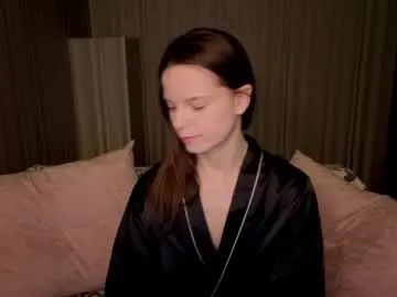 Rosewaulhgberg  live sex cam