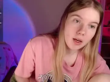 Strawberry_juli  live sex cam