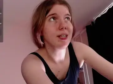 Strawberry_juli  live sex cam