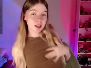 Strawberry_juli  live sex cam