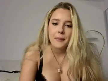 Sweetlikedolly  live sex cam