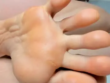 Arianaonfire  live sex cam