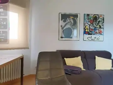 Arya_44  live sex cam