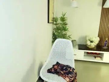 Astrid_black_  live sex cam