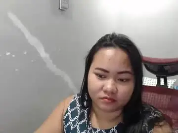 Bubblebuttpinay  live sex cam