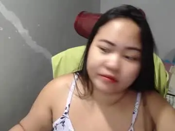 Bubblebuttpinay  live sex cam