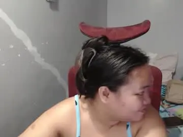 Bubblebuttpinay  live sex cam