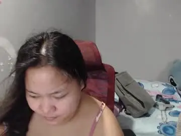 Bubblebuttpinay  live sex cam