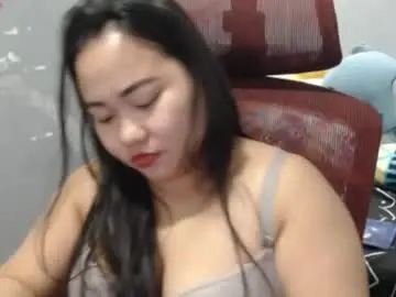 Bubblebuttpinay  live sex cam