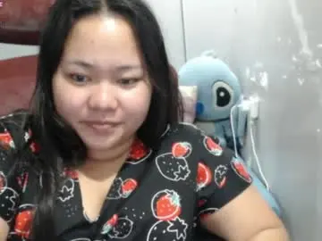 Bubblebuttpinay  live sex cam
